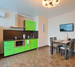 Однокомнатный номер бизнес-класса с гостиной-кухней и спальней в Degas lite hotel