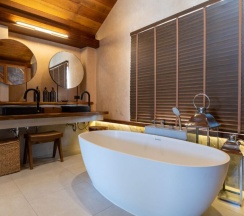 Вилла с бассейном Comfort рядом с пляжем в Irene Pool Villa Resort, Koh Lipe