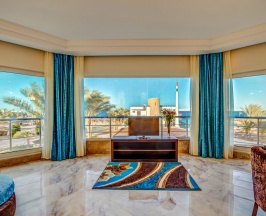 Люкс Superior с балконом и с красивым видом из окна в Seagull Beach Resort Families & Couples Only - All Inclusive