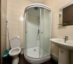 434 Семейный однокомнатный номер с балконом и кухней. в Nv Hotel