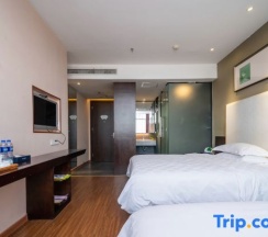 Семейный номер Standard с видом на море в Xiamen Blue Peninsula Hotel