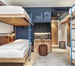 Четырёхместный номер в H2 Hotel München Olympiapark