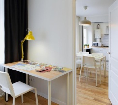 Апартаменты с балконом в Central Apartment
