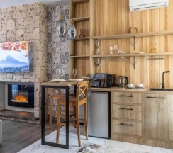 Полулюкс с красивым видом из окна в Apart hotel Colibri