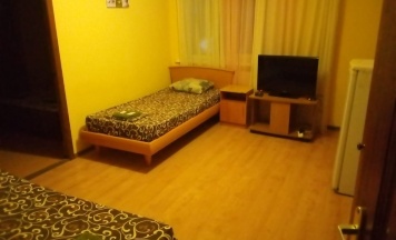 Двухместный номер эконом-класса с 2 односпальными кроватями в Парадиz