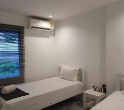 Двухместный номер Standard (2 отдельные кровати) в Chino Town at Yaowarat Phuket
