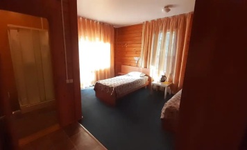 Двухместный номер Standard с балконом 2 отдельные кровати в Zima