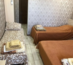 Четырёхместный номер Standard с балконом в Атлант