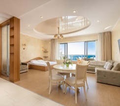 Апартаменты люкс #5 в Sun Apartments ЖК Идеал хаус