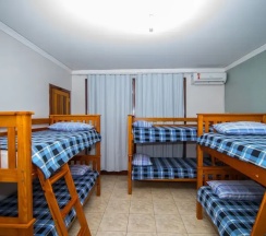 Кровать в общем номере в Made In Brazil Hostel