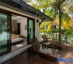 Двухместная вилла двуспальная кровать в Howard Johnson by Wyndham Phuket Naiyang