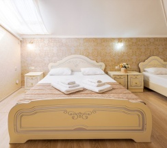 Четырехместный номер стандарт в Avsteria