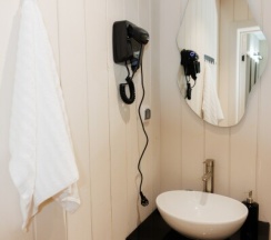 Бежевый дом в Мох