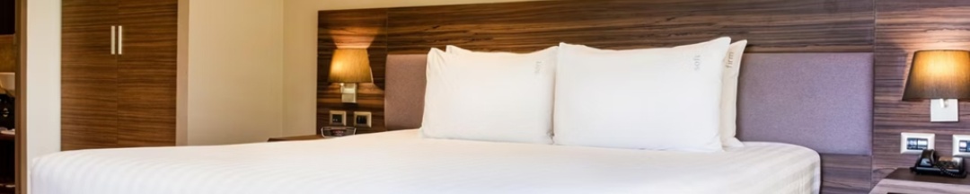 Двухместный люкс c 1 комнатой двуспальная кровать в Отель Holiday Inn Resort Phuket Karon Beach by IHG