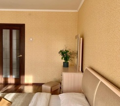 79 Репина 107 в Aparthause
