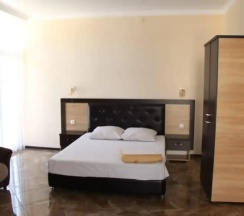 Пятиместный номер Standard с балконом в АлМар