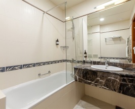 Двухкомнатный Люкс с двуспальной кроватью в Моя Глинка