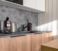 НОВЫЙ Апартамент «Семейный» с видом на лес в ОхтаПарк