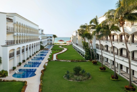 Авенида-Конституентес: Отель Отель Hyatt Vivid Playa Del Carmen