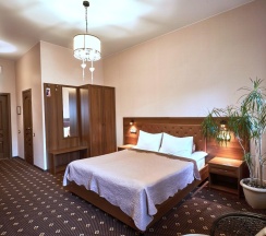 Улучшенный двухместный номер с одной двуспальной или двумя односпальными кроватями в My Favourite Garden Hotel