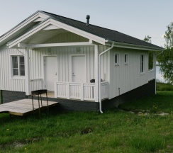 Скандинавский дом с видом на озеро в Forrest Lodge Karelia