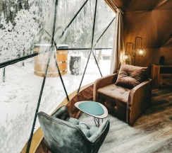 Геокупол Северное сияние в Вазуза Лав