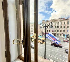 Студия c окнами на Невский в Goodrest