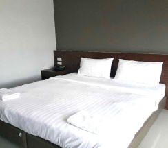 Двухместный номер Standard двуспальная кровать в Eurotel Hotel Kanchanaburi (SHA Extra Plus)