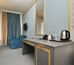 Семейный люкс в Design Hotel Senator