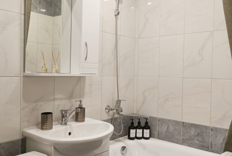 Каменск-Уральский: Апартаменты Апартаменты на Пр. Победы д. 19, кв. 35