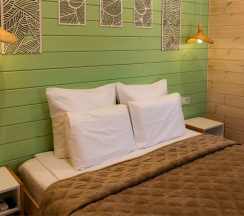 Шале в лесу с купелью в Точка Немо