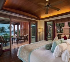 Двухместный люкс Premier двуспальная кровать в Отель Centara Grand Beach Resort Phuket