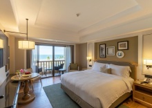 Двухместный клубный номер Standard с балконом двуспальная кровать в Dusit Thani Hua Hin