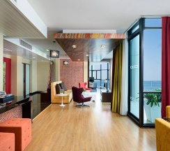 Люкс Extreme Royal с 2 комнатами oceanfront в Отель The Zign Hotel