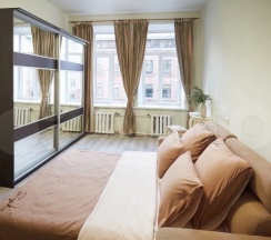 Квартира в Апартаменты на Малый пр-т Петроградской стороны, 1/3