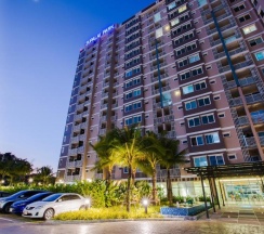 Полулюкс с балконом в W Phuket Residences