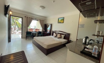 Номер Deluxe рядом с пляжем в Ocean Star Resort