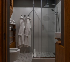 Четырёхместное шале с видом на горы в Тихая гавань