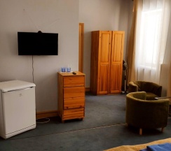 Номер полулюкс с 1 двуспальной кроватью в Яккима