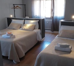 Трёхместный номер Comfort в Gira Guest House
