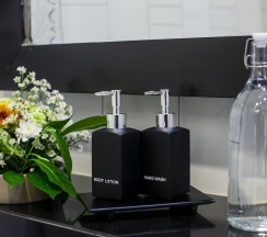 Трёхместный номер Standard в Lokal Phuket