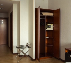 Стандарт с большой кроватью king size в Бенефит Плаза