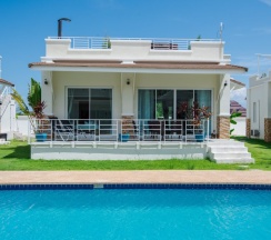 Вилла Superior с 2 комнатами с красивым видом из окна в Отель The Oriental Beach Pearl