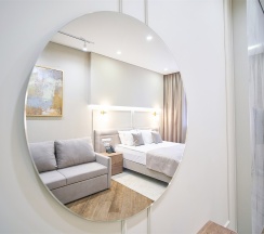 Апартаменты Полулюкс в Mirror Light