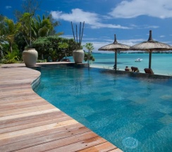 Номер Standard с балконом и рядом с пляжем в Ocean Villas