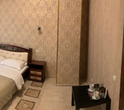 КОМФОРТ (Двухместный номер с 1 кроватью ) в День и ночь