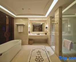 Двухместный номер Superior с видом на море (двуспальная кровать) в Tangla Hotel Sanya