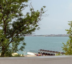 СЕМЕЙНЫЙ 2-КОМНАТНЫЙ С БАЛКОНОМ в У моря