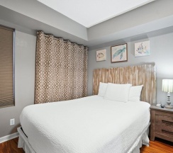 Номер Standard с 2 комнатами с балконом и с видом на океан в Terrace at Pelican Beach Resort by Panhandle Getaways