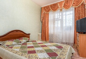 Апартаменты Альянс на улице Героев Самотлора в Нижневартовске